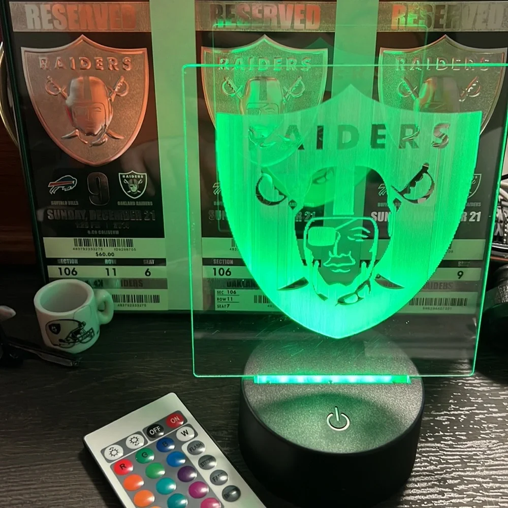 Sports Oakland Raiders Engraved LED Lamp with Remote - Picture 6 of 7